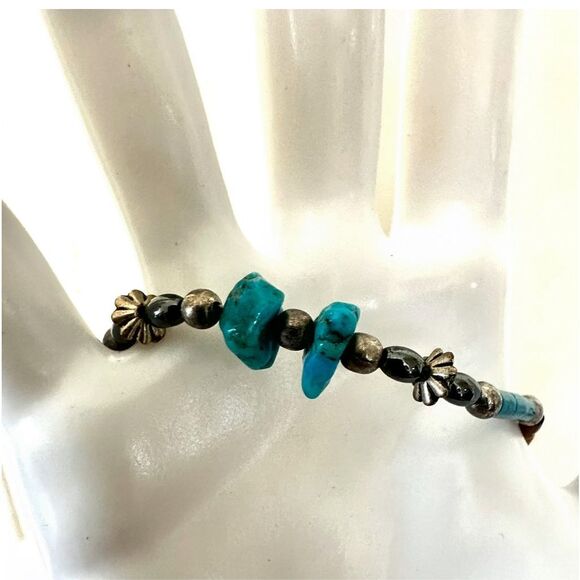 Turquoise beaded bracelet - Picture 6 of 8